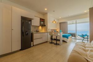 Cartagena - Apartamento con vista al mar, terraza privada y piscina cerca aeropuerto