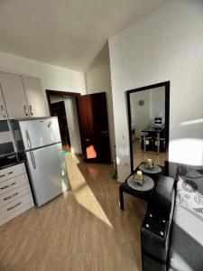 Golden Horizon Sea View Apartment