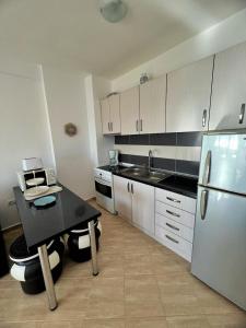 Golden Horizon Sea View Apartment