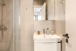 Yamas Urban Living Olympia Suites