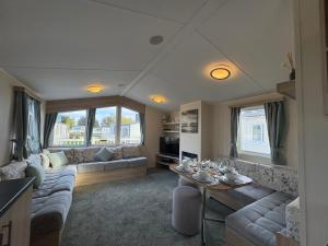 Prime lakeside caravan at Haven Golden Sands