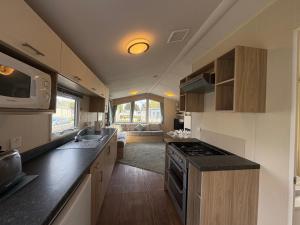 Prime lakeside caravan at Haven Golden Sands