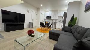 Modern Meets Cozy in Federal Way