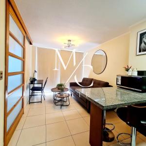 Disponibles Deptos Central, Uribe 305, Mall Plaza 1, 2 y 3 dormitorios. Parking, Wifi y Factura