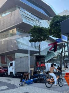 Apartamento beira-mar no coração de copacabana!