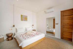 Muse Villa - Stylish 2BR Private Pool in Balangan