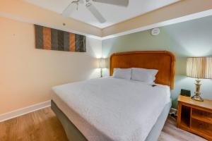 New 2BR at Horizon at 77th with Views,Nice Pools!
