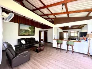 The Guayabos Cozy Country Cottage Near Rio Celeste