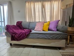 Casa Morada en Güemes, a metros del Patio Olmos