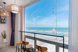 Căn Hộ 3 Phòng Ngủ Hướng Biển Oasky Apartment - Hằng Homestay