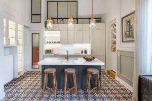 Historic Athens Home with Heated Plunge Pool