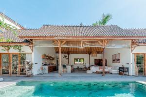 Villa Manouch