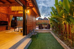 New! Stylish 1-Bedroom Loft Villa5 Kerobokan