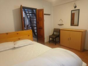 Shilpakar Art Gallery Apartment