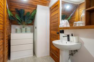 New! Tropical Loft 1-BR Villa 4 in Kerobokan