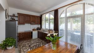 Apartman Adrian by Villas Guide