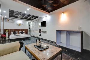 Hotel Twamev Ashram