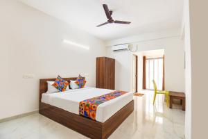 FabHotel Destiny Living