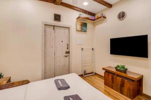 Pebble Studio in Bandra W by Square One Stays