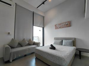 IHomes33 EST Bangsar KL Sentral LRT 2-4 Pax, IH3A