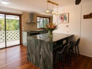 Camellia Hideaway