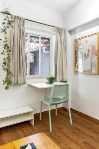 Tori 1BHK in Bandra W by Square One Stays