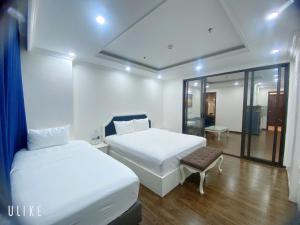 Queenie Hotel