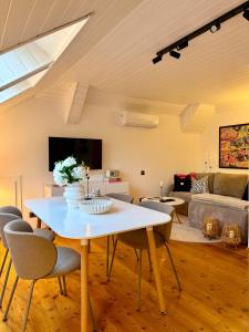 Landhaus Wulfenia - APARTMENT KLAGENFURT - Private Sauna, Smart-TV, Air Conditioning, Free Parking