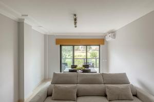 2-Bed Vialonga Vista Apartment