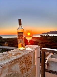 Premium Sea View House - Private Rooftop & 2 pools 200 m from the Beach Up to 6 Guests