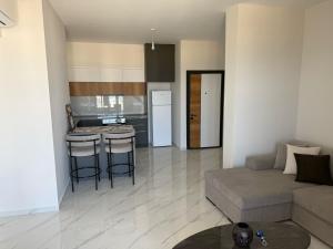 Riverside Life Residence