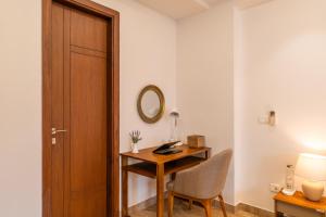 The GK Bliss by The Blue Kite, Luxury 3BHK Apartment in Greater Kailash 1 near Lotus Temple & M Block Market