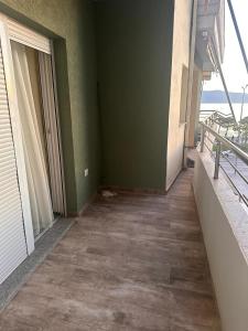 Apartment newly renovated with 180-degree views