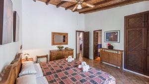 Los Olivos Antequera - Los Nogales by Ruralidays