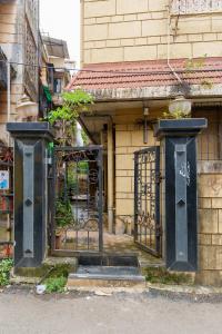 Lilou Stylish Studio in Bandra W by Squareone Stays