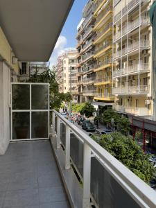Grace by halu! Luxury 3BD apartment on Mitropoleos street