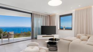 Villa Ursula - Luxury Apartment 2 by Villas Guide
