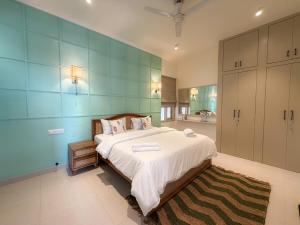Villa Palm Stone 2BHK Penthouse JLN Marg