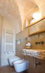 Trullo Soave Suite - outdoor jacuzzi