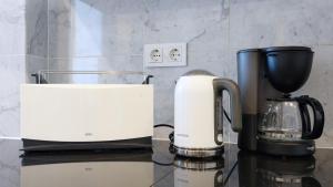 Monthly Rental Only - 5 min to U1 Vorgartenstraße - Fast Center