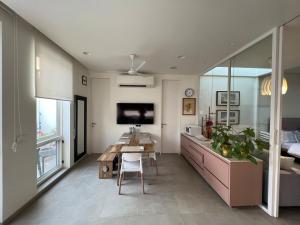 The White Loft modern retreat