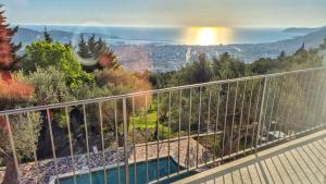 Olive Grove Luxury with private POOL