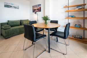 Apartment La Le with big terrace