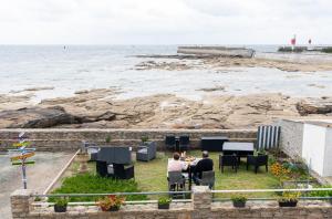 La Rose dÉcumes, studio cosy, vue mer, wifi, parking privé