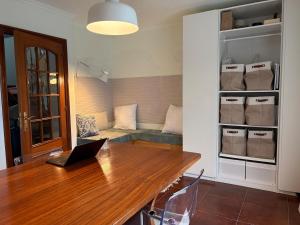The Eira - Spacious duplex with lush garden