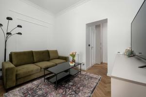 Komfortowy Apartament Blisko Kolejkowa we Wrocławiu by Noclegi Renters