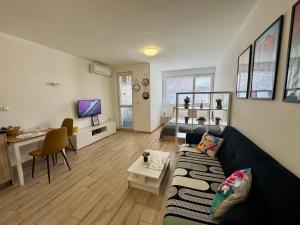 Joyful Studio 2 by BulgarianHomes