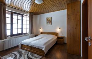 Bashtinata stryaha Guest rooms and Natural pool
