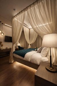 Luxury Urban Nest by Noir Haus