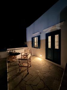 Lazaridis House
